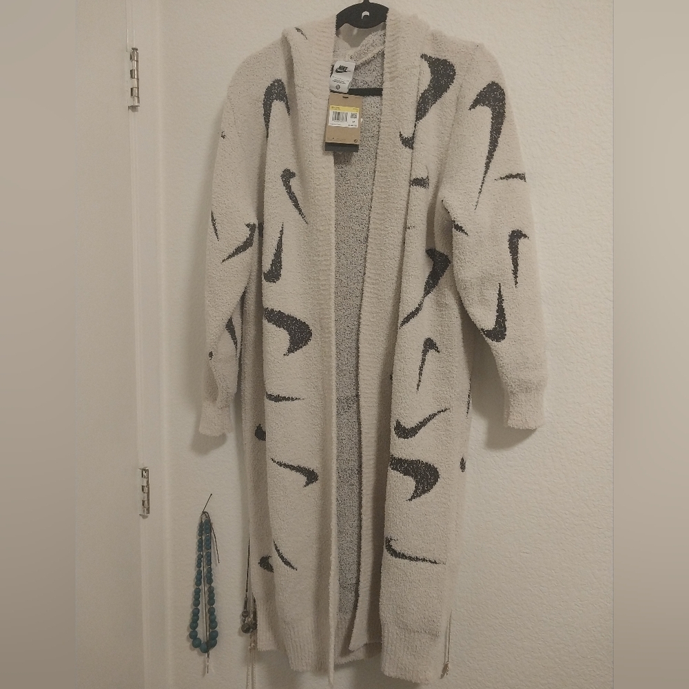 Nike Phoenix Cream and Charcoal Gray Boucle Long Cardigan Size Small - Picture 2 of 9